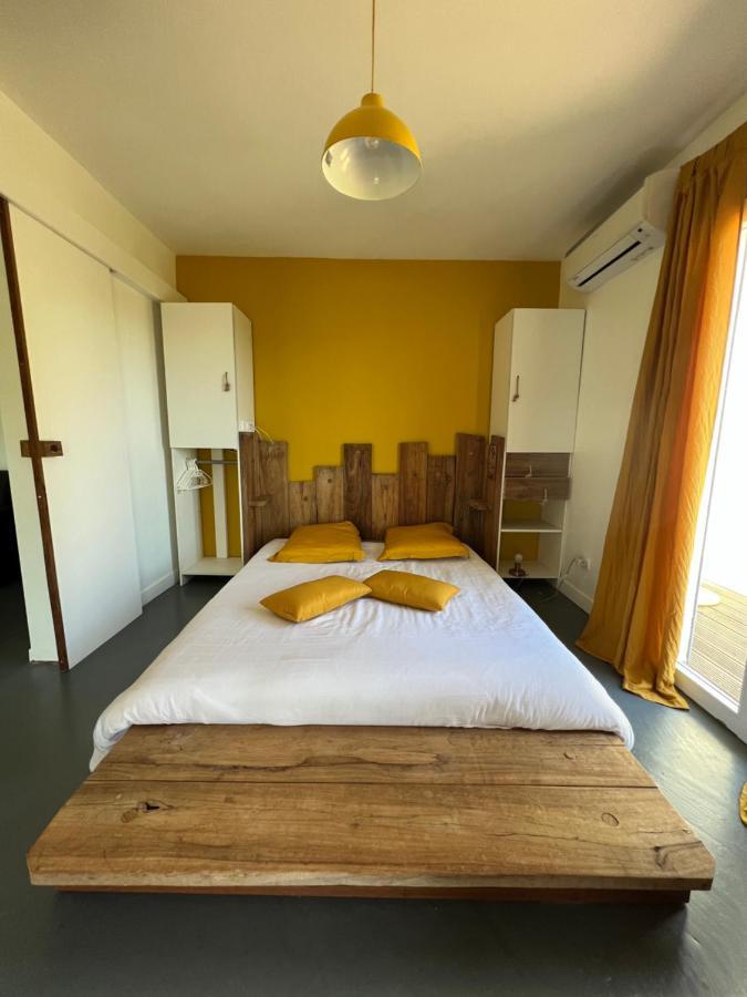 Appartement Avec Jacuzzi Et Vue Sur Le Golf Les Trois-Ilets Exterior photo