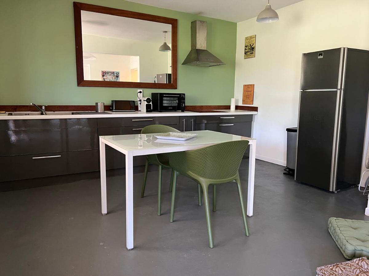 Appartement Avec Jacuzzi Et Vue Sur Le Golf Les Trois-Ilets Exterior photo